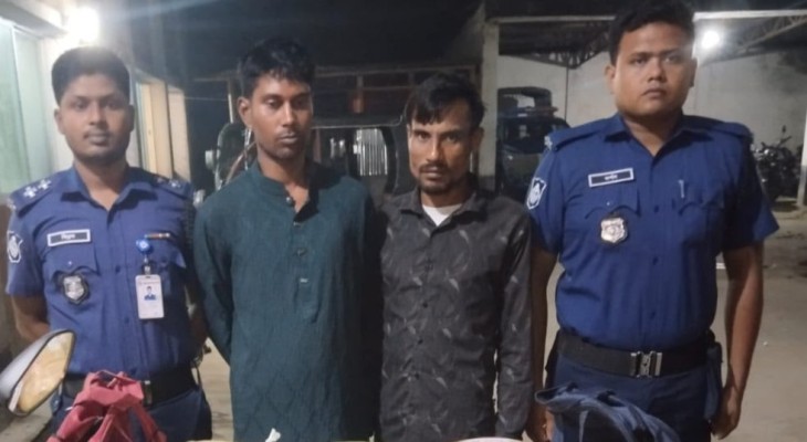 কুড়িগ্রামে সাড়ে ১২ কেজি গাঁজাসহ বগুড়ার ২ মাদক কারবারি গ্রেপ্তার
